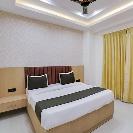 Townhouse Magnolia Corporate Stays Гургаон Екстериор снимка