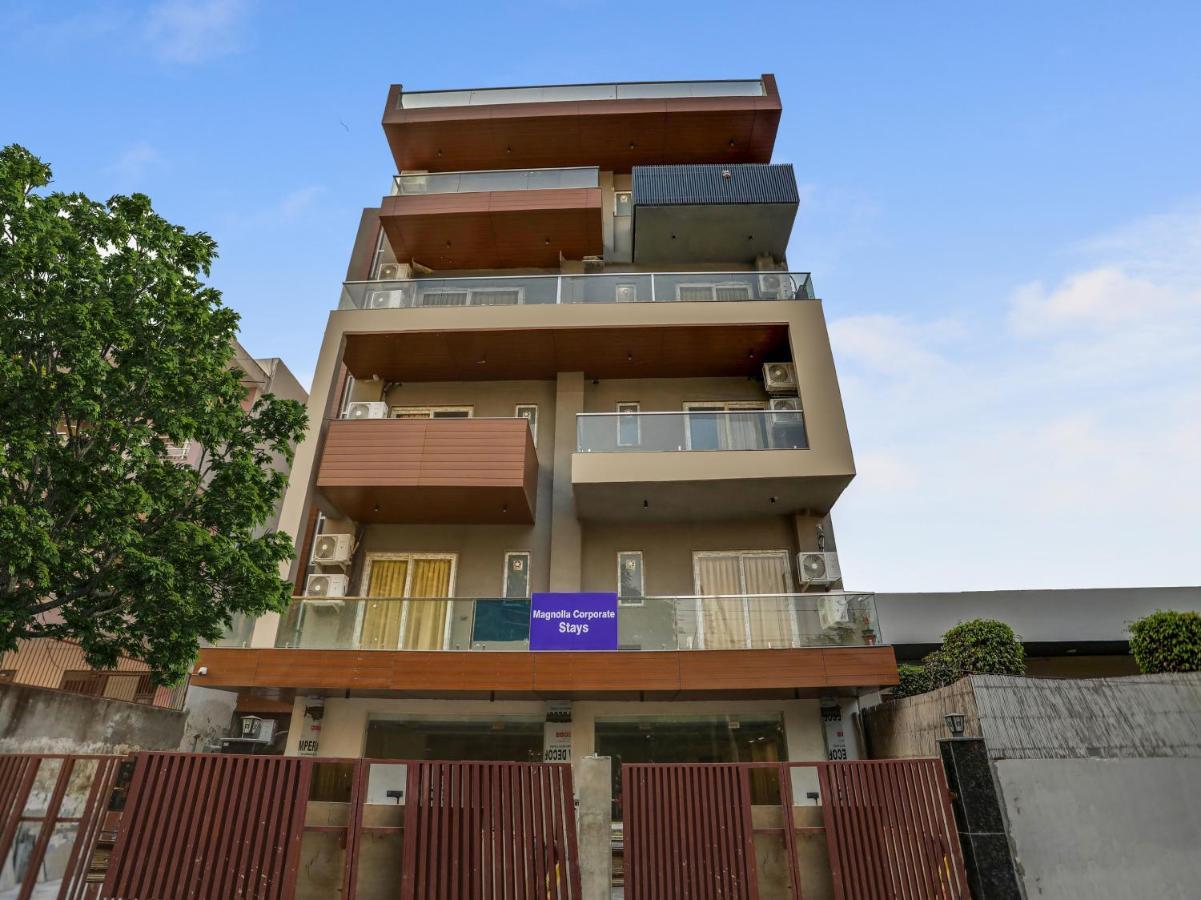 Townhouse Magnolia Corporate Stays Гургаон Екстериор снимка