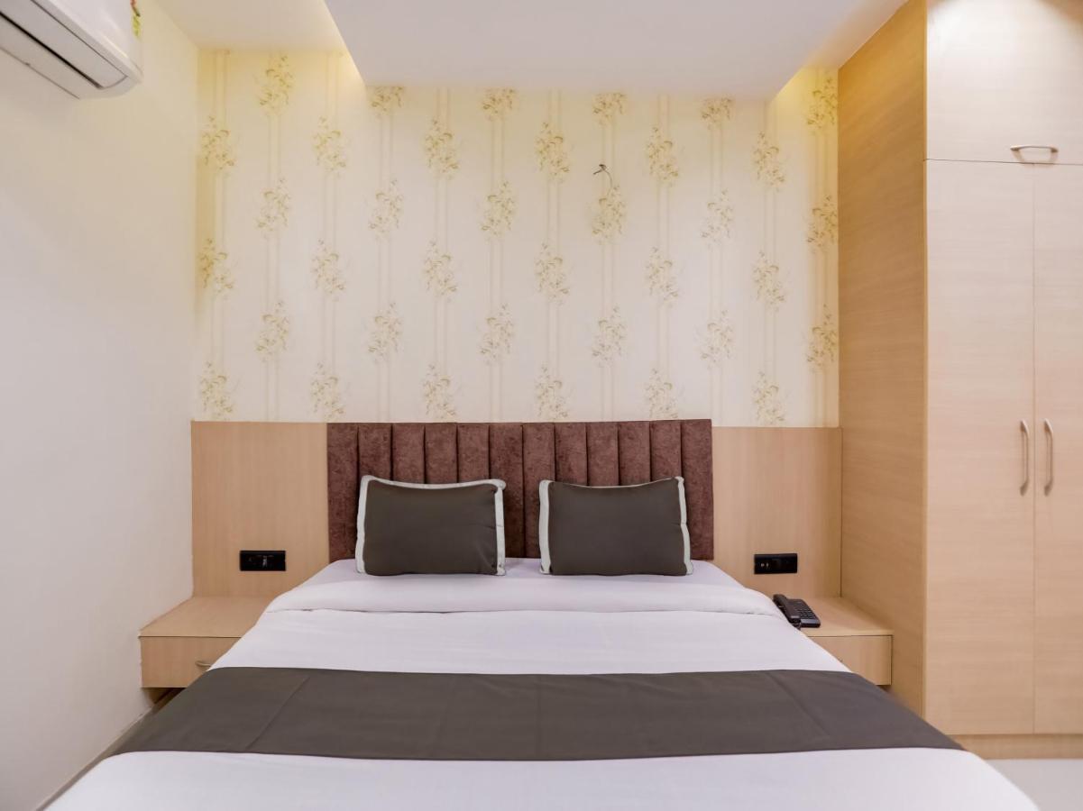 Townhouse Magnolia Corporate Stays Гургаон Екстериор снимка