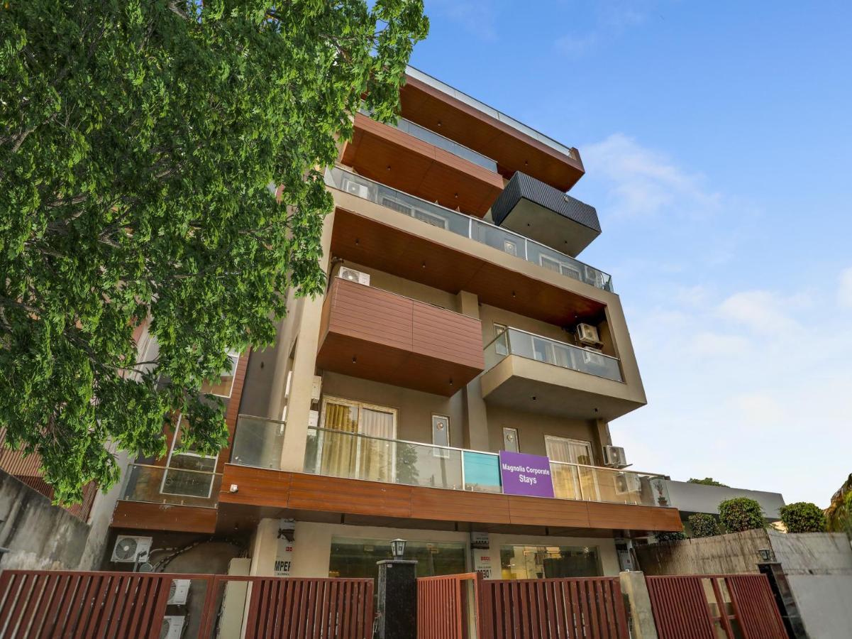 Townhouse Magnolia Corporate Stays Гургаон Екстериор снимка