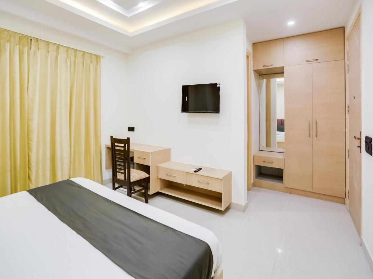 Townhouse Magnolia Corporate Stays Гургаон Екстериор снимка