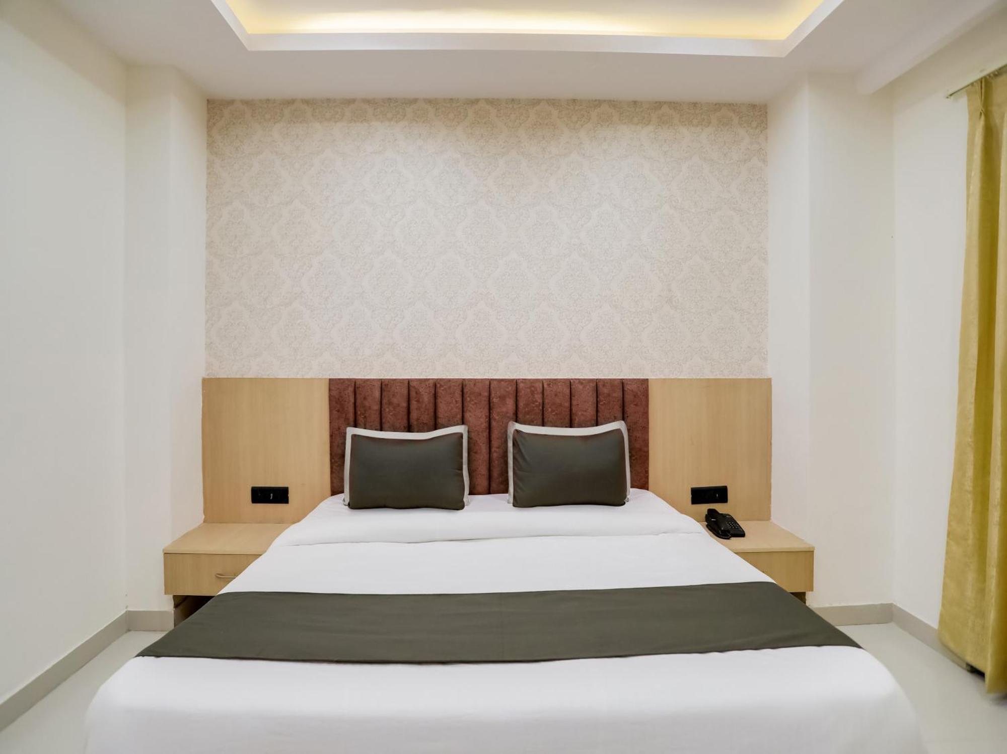 Townhouse Magnolia Corporate Stays Гургаон Екстериор снимка